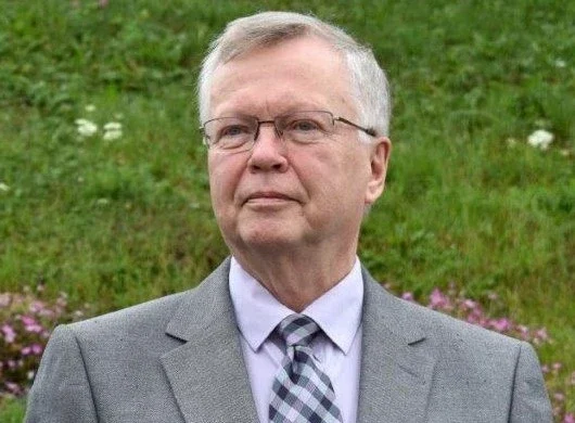 Jouko Piho – elämä, ura, kirjat ja profetiat